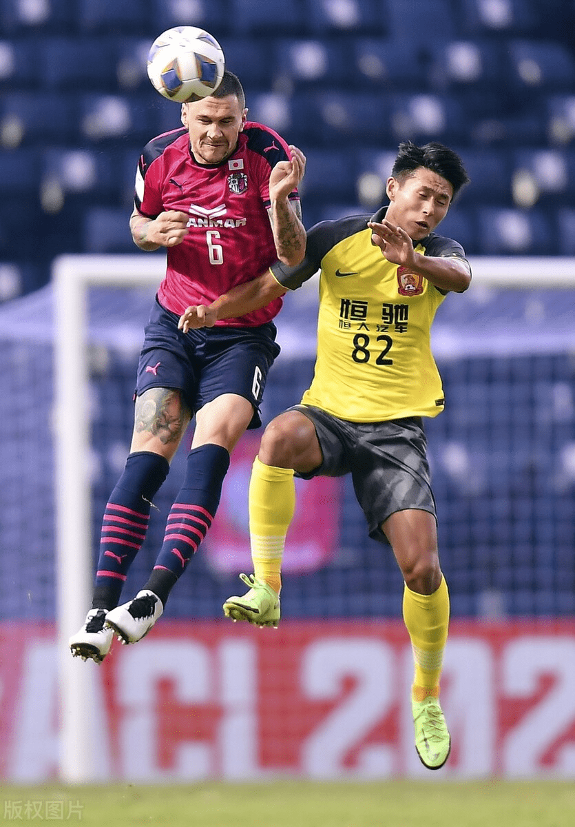 亚博体育入口里昂迎亚冠关键赛；赛后战术微调；质疑声仍在；身体对抗强度拉满的简单介绍