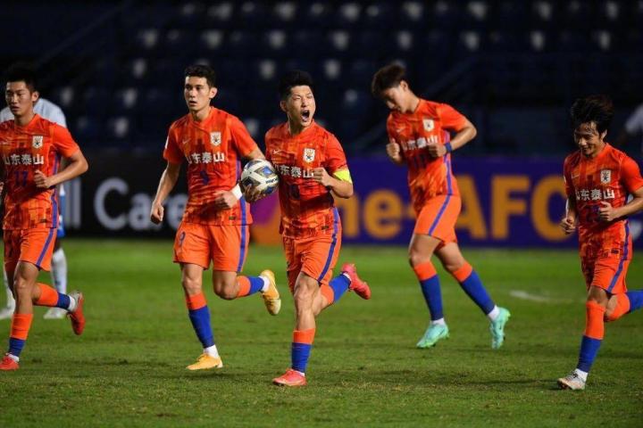 亚博体育入口里昂迎亚冠关键赛;赛后战术微调;质疑声仍在;身体对抗强度拉满的简单介绍