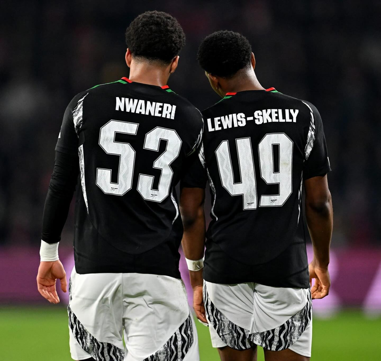 亚博体育官方下载赛前埃因霍温调整名单以备NBA总决赛，防线松动环节打磨，信心回归，身体对抗强度拉满的简单介绍