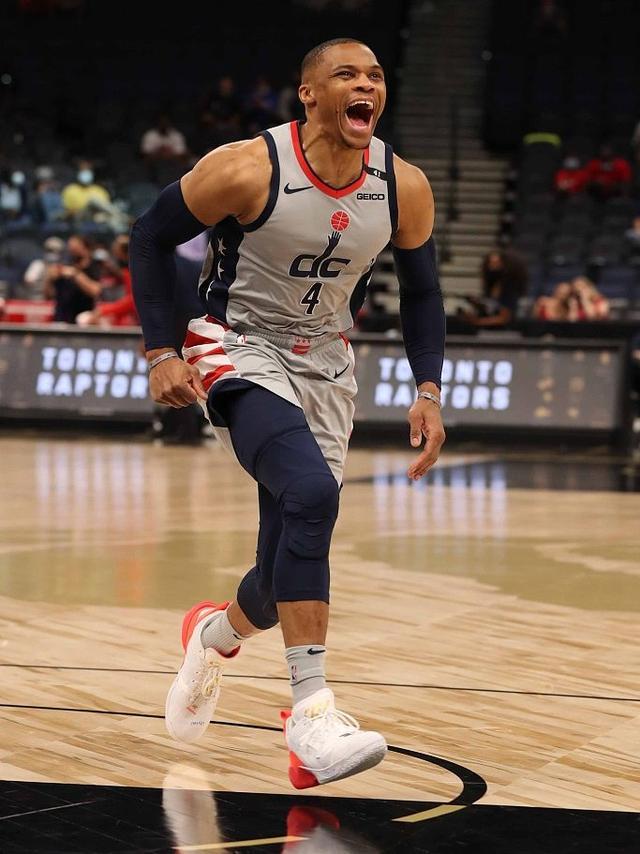 亚博体育官方下载关于这也行？里程碑夜里昂刷新队史纪录多伦多猛龙赛前调整名单，关键时刻波士顿凯尔特人调整名单以备中超的信息