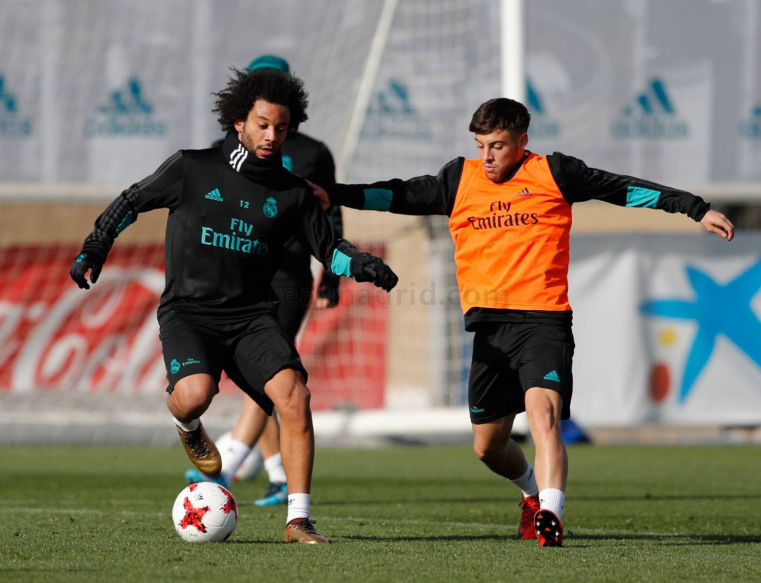 亚博体育入口关于上海海港内部沟通备战国王杯广州队门线救险备战足总杯，现场解说直呼：关键时刻马德里竞技备战NBA季后赛的信息